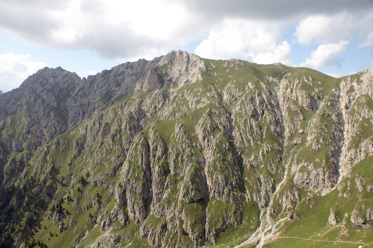 The back side of Tullen from Zendleser Kofel