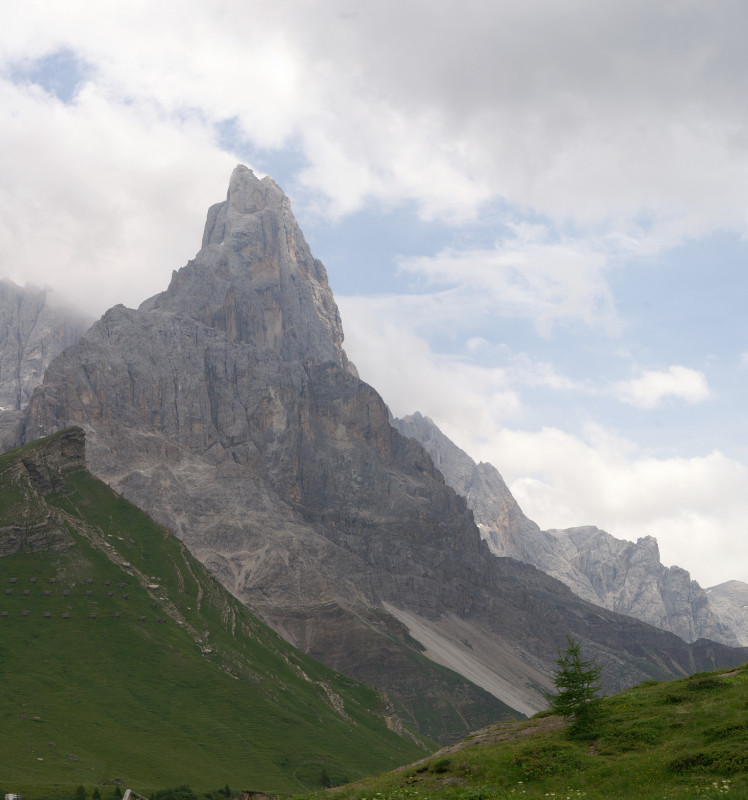 Looking back to the mountains