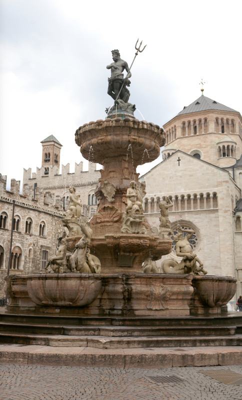 The fountain in the cathedral square