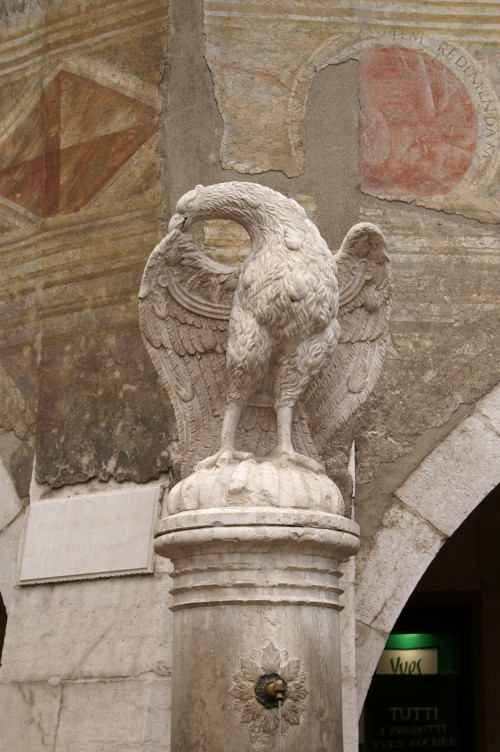 Detail on the street corner